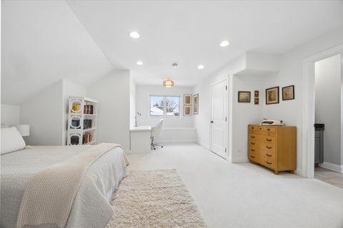 Tiny photo for 425 S Quincy Avenue, Hinsdale, IL 60521 (MLS # 12588661)