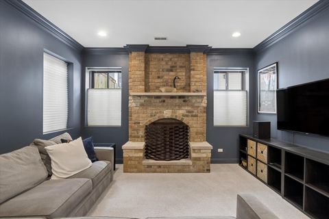 Tiny photo for 425 S Quincy Avenue, Hinsdale, IL 60521 (MLS # 12588661)