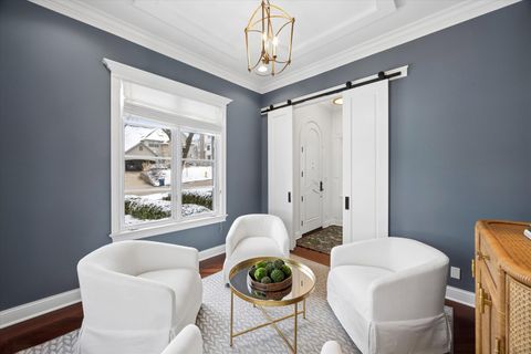 Tiny photo for 425 S Quincy Avenue, Hinsdale, IL 60521 (MLS # 12588661)