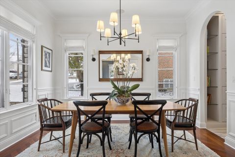 Tiny photo for 425 S Quincy Avenue, Hinsdale, IL 60521 (MLS # 12588661)