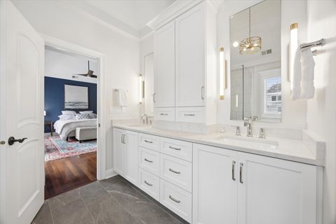 Tiny photo for 425 S Quincy Avenue, Hinsdale, IL 60521 (MLS # 12588661)