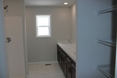 Tiny photo for 828 Blackhawk Drive, Braidwood, IL 60408 (MLS # 12694721)