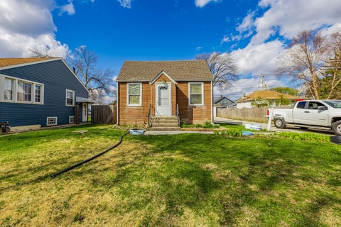 Photo of 2648 123rd Street, Blue Island, IL 60406 (MLS # 12720354)
