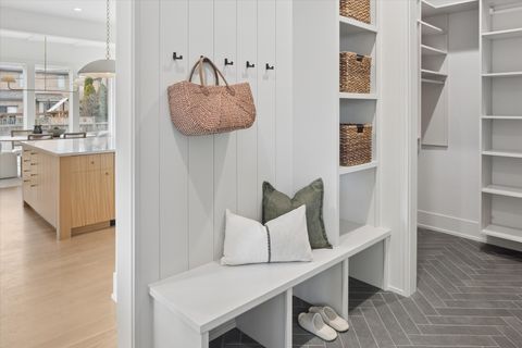 Tiny photo for 580 S Kearsage Avenue, Elmhurst, IL 60126 (MLS # 12583715)