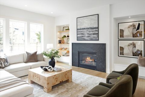 Tiny photo for 580 S Kearsage Avenue, Elmhurst, IL 60126 (MLS # 12583715)