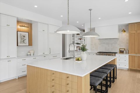 Tiny photo for 580 S Kearsage Avenue, Elmhurst, IL 60126 (MLS # 12583715)