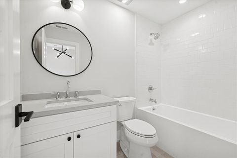 Tiny photo for 580 S Kearsage Avenue, Elmhurst, IL 60126 (MLS # 12583715)