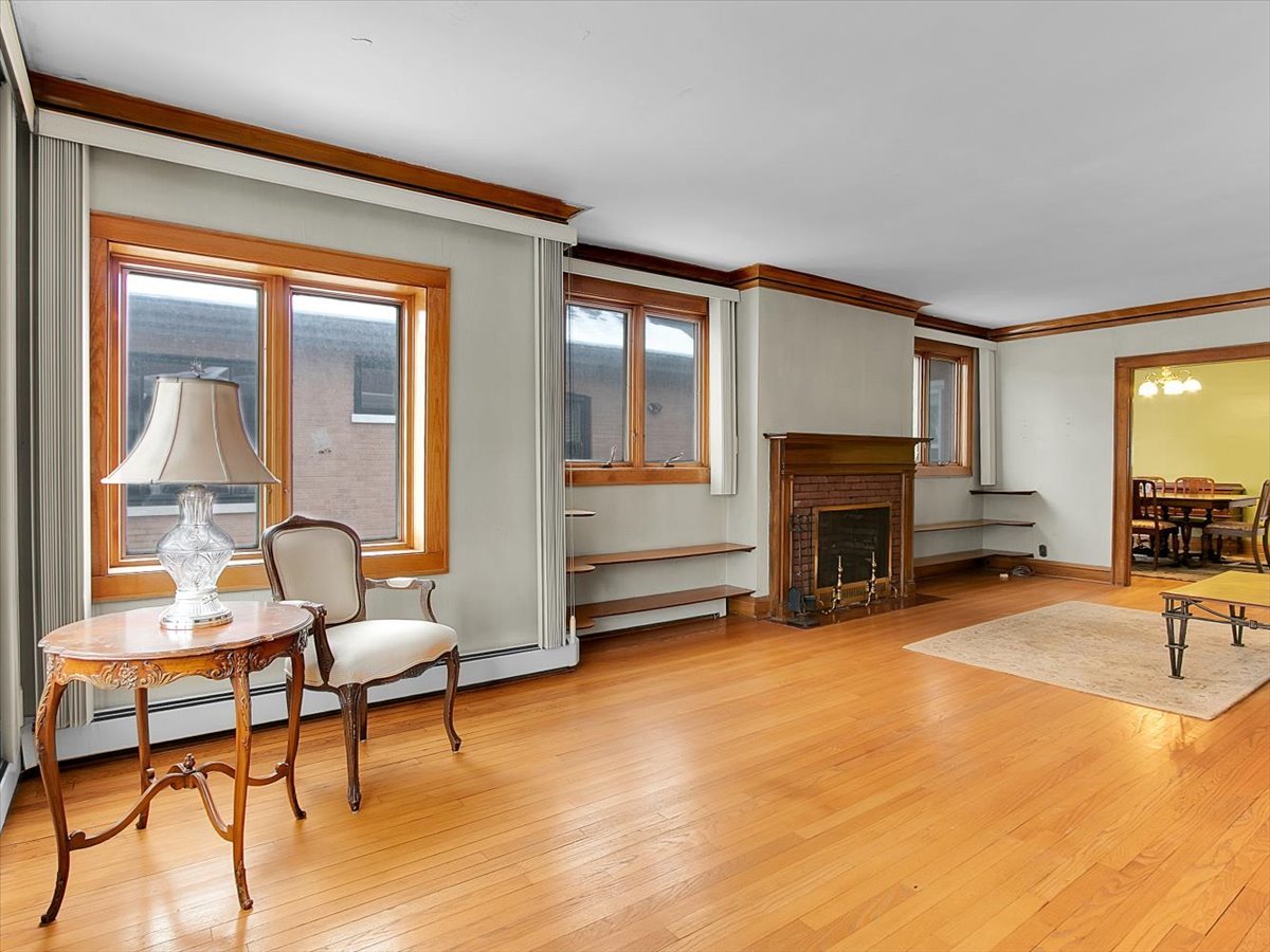 4952 N Bernard Street