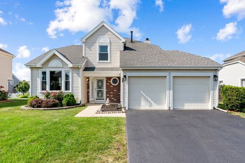 Photo of 24 Fillmore Lane, Streamwood, IL 60107 (MLS # 12495745)