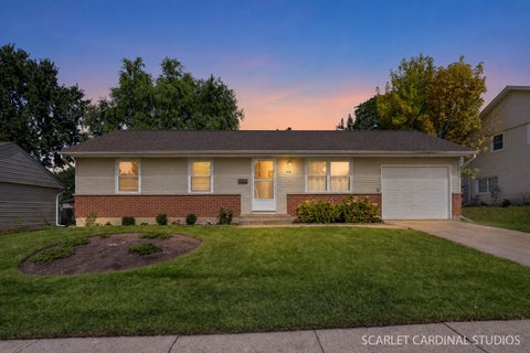 Tiny photo for 712 Larsen Avenue, Streamwood, IL 60107 (MLS # 12778960)