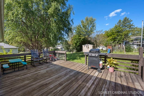 Tiny photo for 712 Larsen Avenue, Streamwood, IL 60107 (MLS # 12778960)
