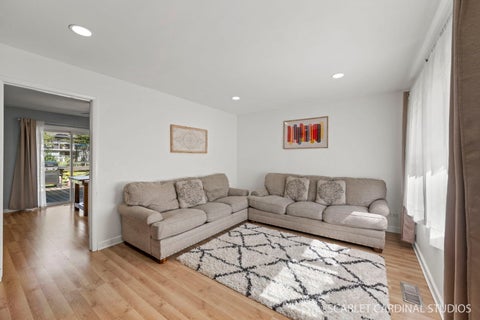 Tiny photo for 712 Larsen Avenue, Streamwood, IL 60107 (MLS # 12778960)