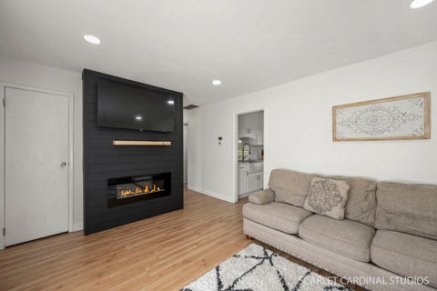 Tiny photo for 712 Larsen Avenue, Streamwood, IL 60107 (MLS # 12778960)