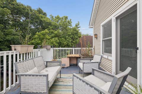 Tiny photo for 4658 N Kennicott Avenue, Chicago, IL 60630 (MLS # 12727117)