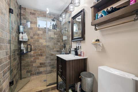 Tiny photo for 4658 N Kennicott Avenue, Chicago, IL 60630 (MLS # 12727117)