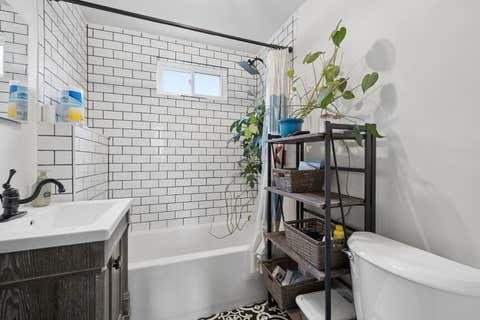 Tiny photo for 4658 N Kennicott Avenue, Chicago, IL 60630 (MLS # 12727117)