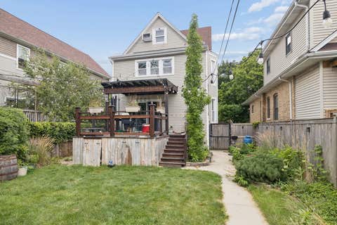 Tiny photo for 4658 N Kennicott Avenue, Chicago, IL 60630 (MLS # 12727117)