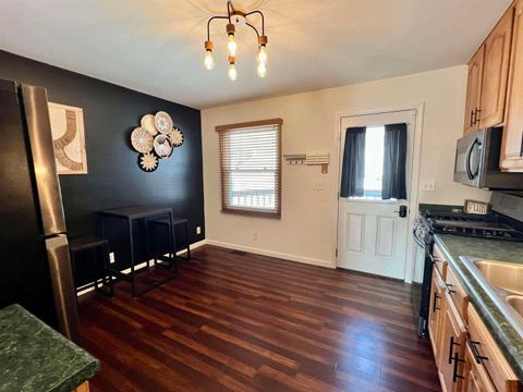 Tiny photo for 217 W 17th Avenue, Milan, IL 61264 (MLS # 100000118)