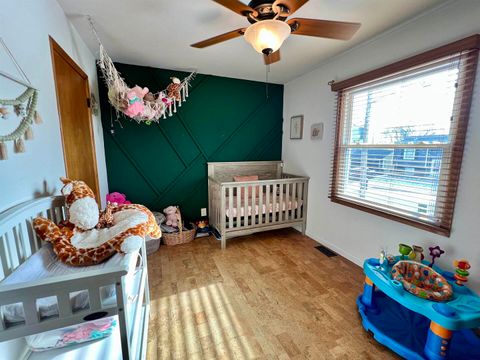 Tiny photo for 217 W 17th Avenue, Milan, IL 61264 (MLS # 100000118)