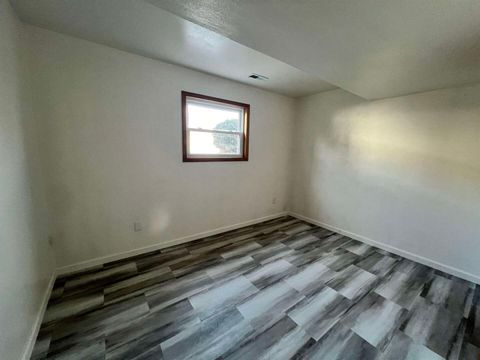 Tiny photo for 217 W 17th Avenue, Milan, IL 61264 (MLS # 100000118)