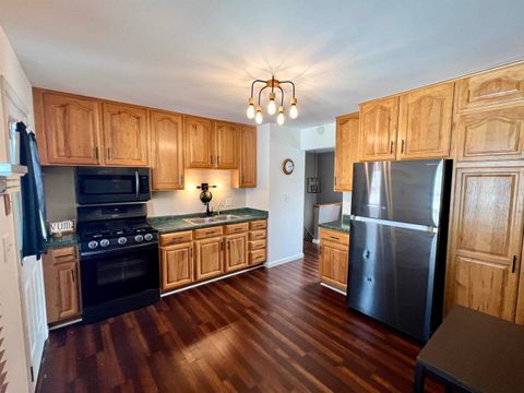 Tiny photo for 217 W 17th Avenue, Milan, IL 61264 (MLS # 100000118)