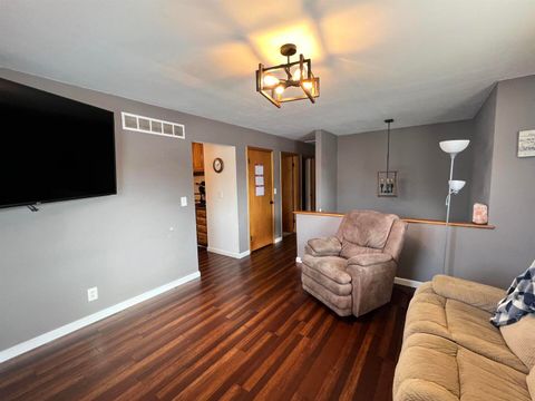 Tiny photo for 217 W 17th Avenue, Milan, IL 61264 (MLS # 100000118)