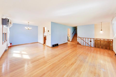 Tiny photo for 1509 E Thayer Street, Mount Prospect, IL 60056 (MLS # 12763780)