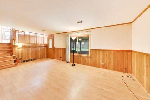 Tiny photo for 1509 E Thayer Street, Mount Prospect, IL 60056 (MLS # 12763780)