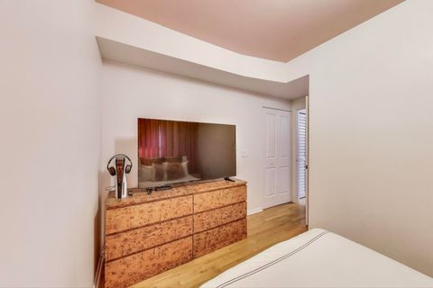 Tiny photo for 3203 W Argyle Street #2E, Chicago, IL 60625 (MLS # 12460057)
