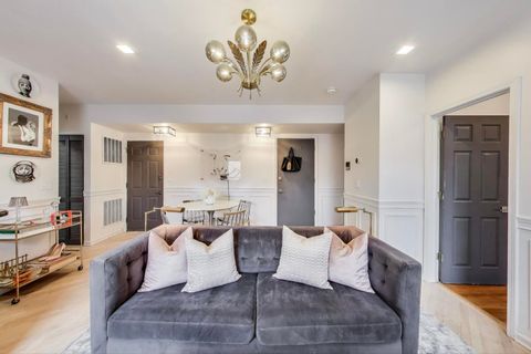 Tiny photo for 3203 W Argyle Street #2E, Chicago, IL 60625 (MLS # 12460057)