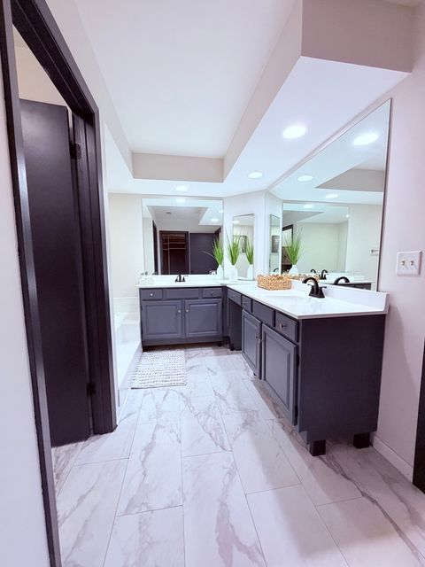 Tiny photo for 1670 N Douglas Court, Arlington Heights, IL 60004 (MLS # 12553416)