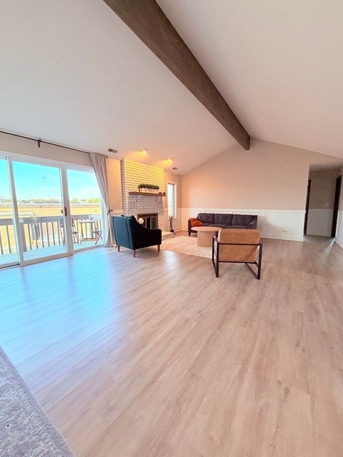 Tiny photo for 1670 N Douglas Court, Arlington Heights, IL 60004 (MLS # 12553416)