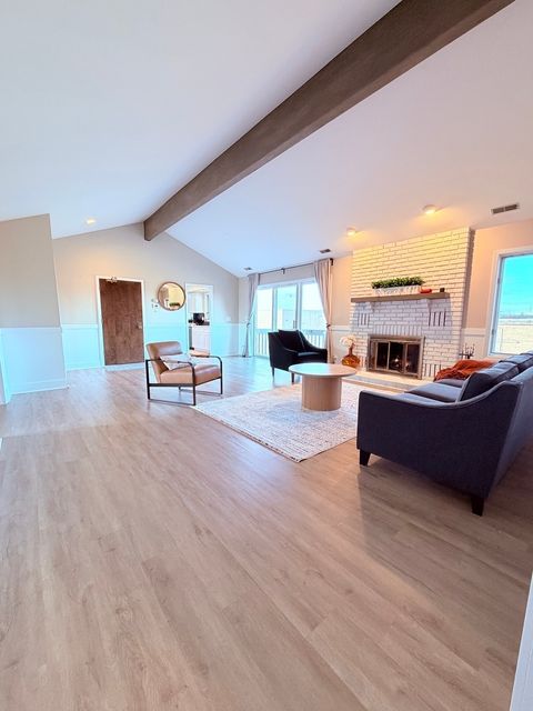 Tiny photo for 1670 N Douglas Court, Arlington Heights, IL 60004 (MLS # 12553416)