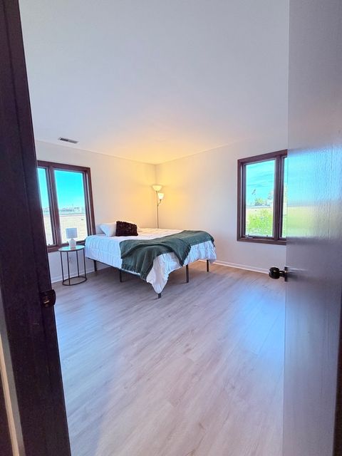 Tiny photo for 1670 N Douglas Court, Arlington Heights, IL 60004 (MLS # 12553416)