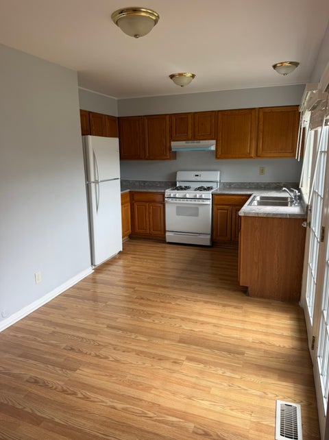 Tiny photo for 409 Providence Court, Bolingbrook, IL 60440 (MLS # 12754817)