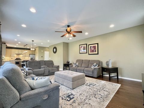 Tiny photo for 1055 Christine Lane, Antioch, IL 60002 (MLS # 12602578)