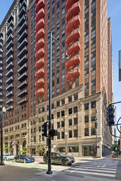 Photo of 208 W Washington Street #1813, Chicago, IL 60606 (MLS # 12739737)