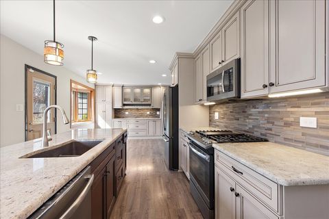 Tiny photo for 13608 Glen Eagle Court, Orland Park, IL 60462 (MLS # 12599281)