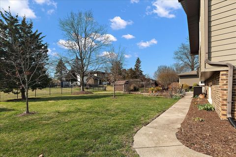 Tiny photo for 13608 Glen Eagle Court, Orland Park, IL 60462 (MLS # 12599281)