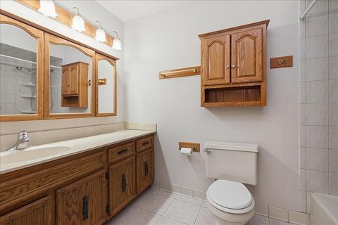 Tiny photo for 13608 Glen Eagle Court, Orland Park, IL 60462 (MLS # 12599281)