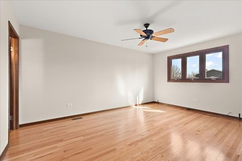 Tiny photo for 13608 Glen Eagle Court, Orland Park, IL 60462 (MLS # 12599281)