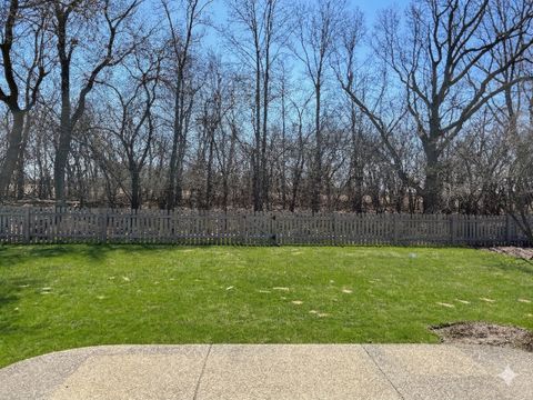 Tiny photo for 619 Lexington Square W, Gurnee, IL 60031 (MLS # 12611810)