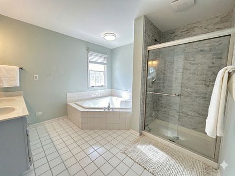 Tiny photo for 619 Lexington Square W, Gurnee, IL 60031 (MLS # 12611810)