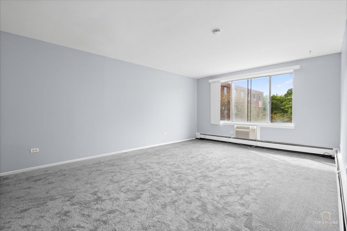 1500 Robin Circle 306