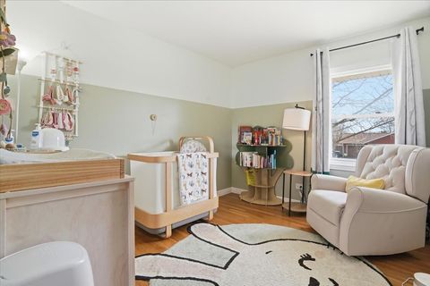 Tiny photo for 394 Northgate Road, Lindenhurst, IL 60046 (MLS # 12593828)