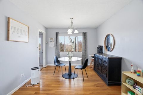 Tiny photo for 394 Northgate Road, Lindenhurst, IL 60046 (MLS # 12593828)