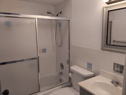 Tiny photo for 1060 W Hollywood Avenue #502, Chicago, IL 60660 (MLS # 12529224)