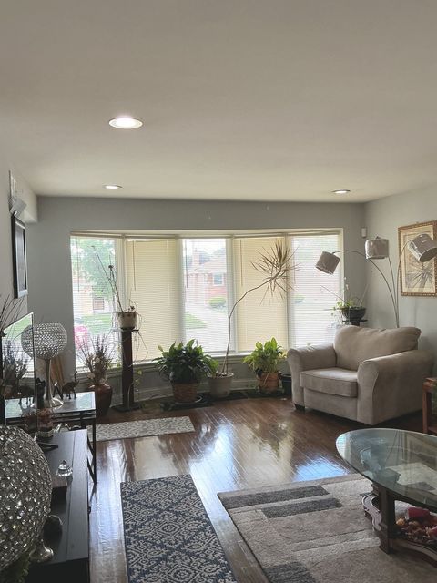 Tiny photo for 15739 Ingleside Avenue, Dolton, IL 60419 (MLS # 12430799)