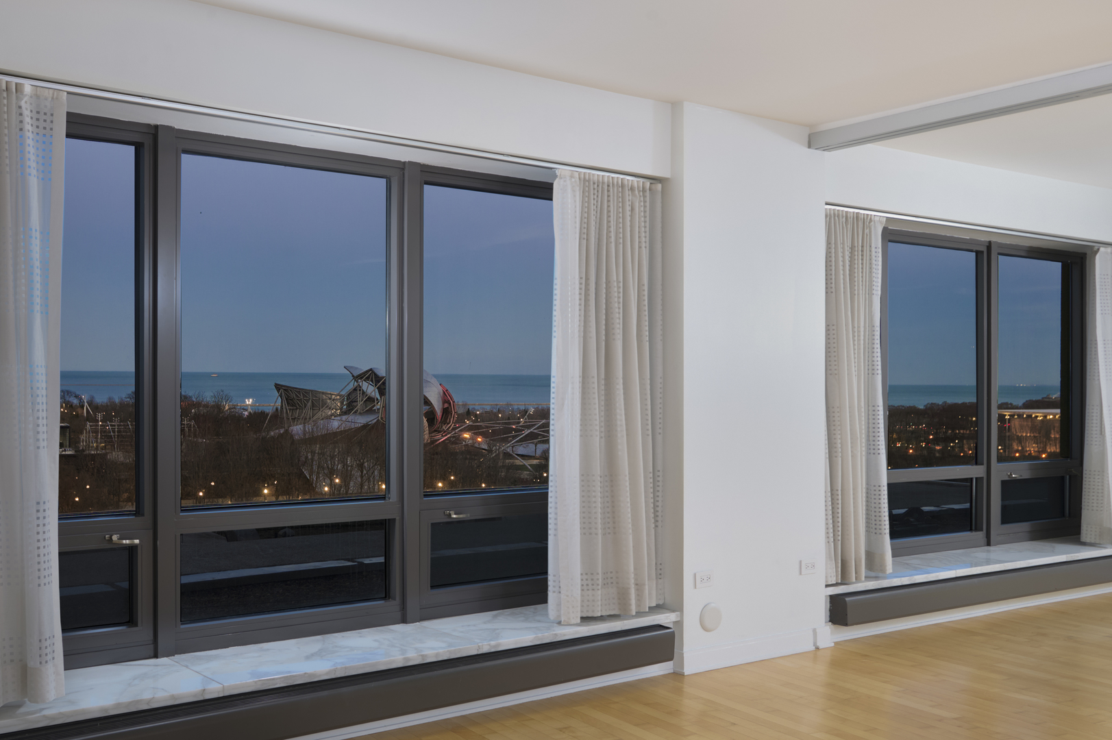 130 N Garland Court 1001-03
