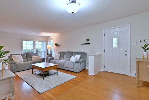 Tiny photo for 711 Cadillac Drive, Wheaton, IL 60187 (MLS # 12496819)